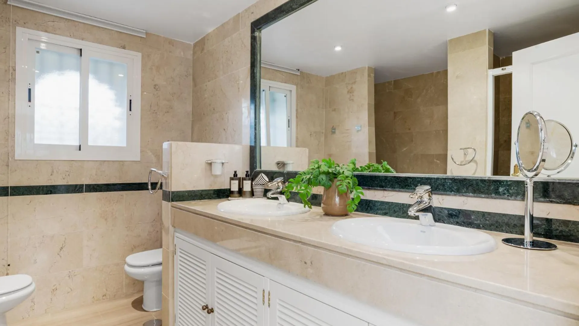 Hacienda Elviria Beach Apartment Marbella 0*,