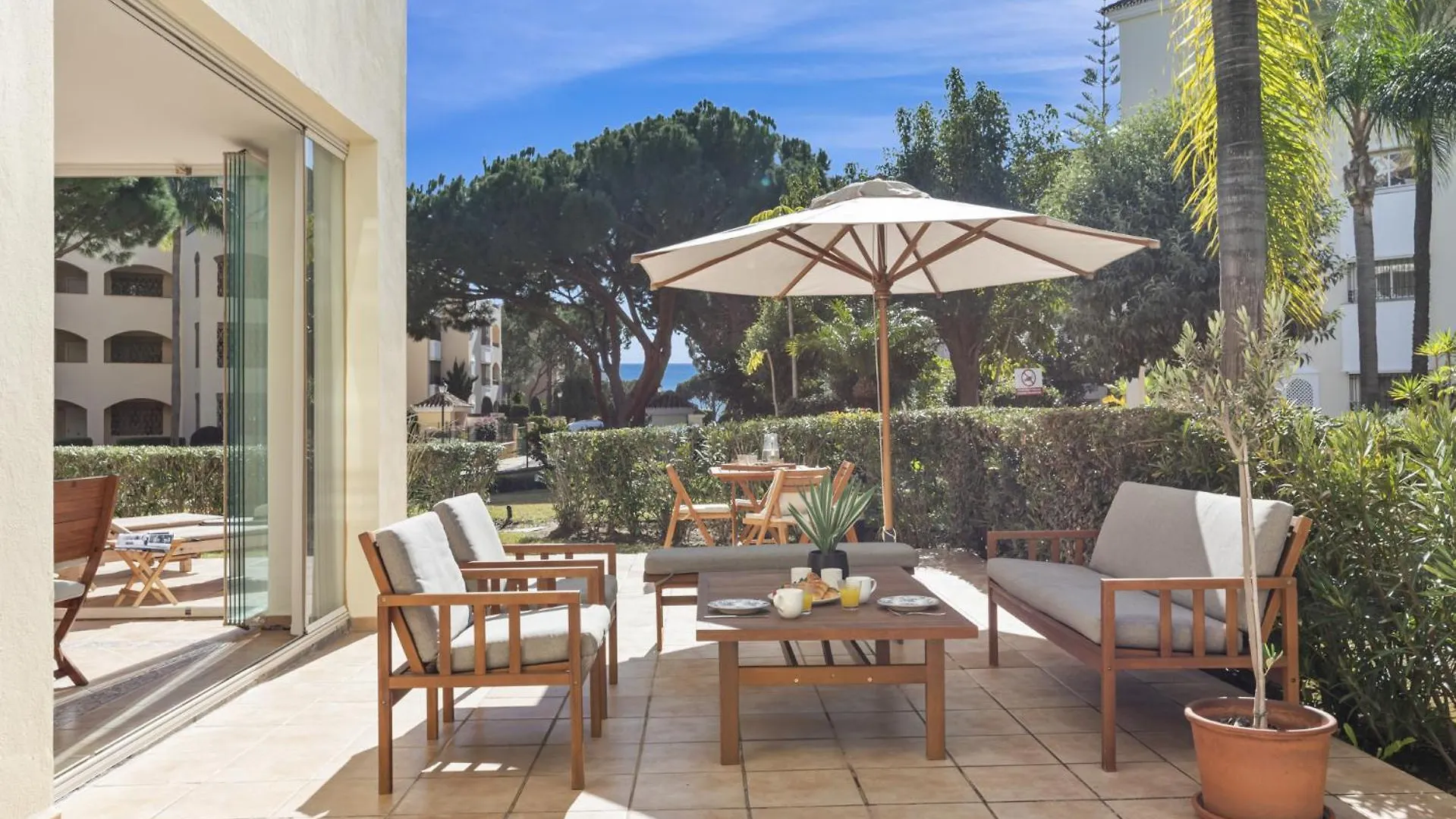 Hacienda Elviria Beach Apartment Marbella 0*,